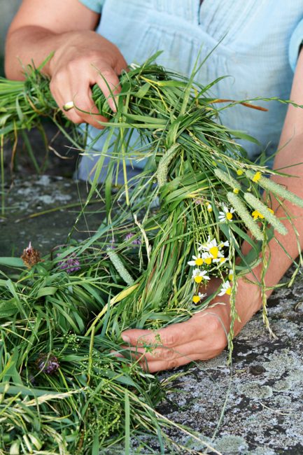 Mariage champêtre : 10 idées DIY déco avec des fleurs des champs