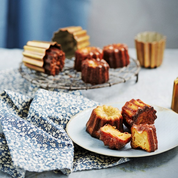 canelés bordelais