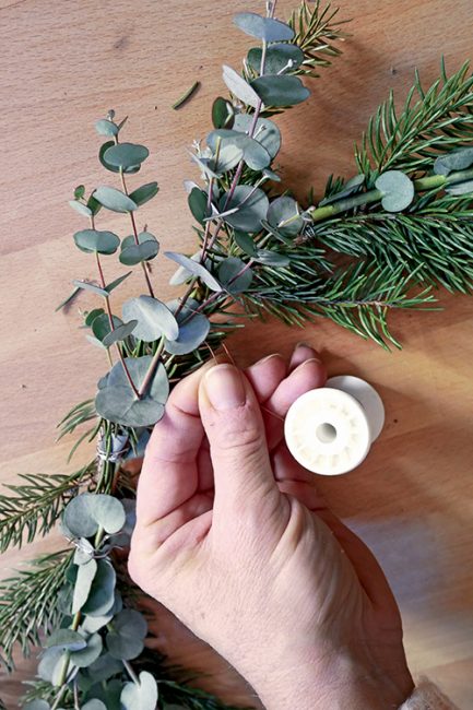 tuto pour faire une couronne de Noël