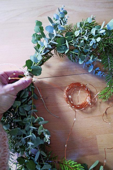 tuto pour faire une couronne de Noël