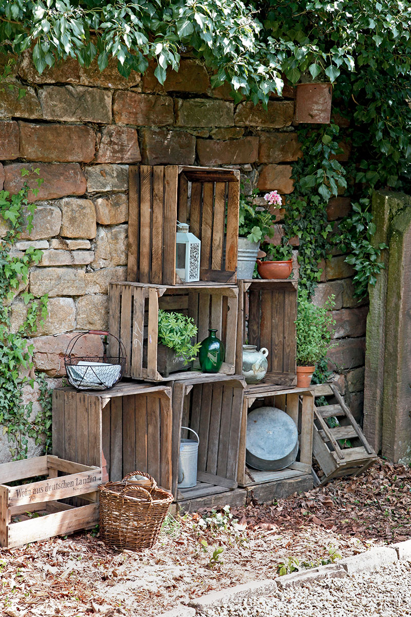 Rangement outils de jardin en bois : ce qu'il faut savoir