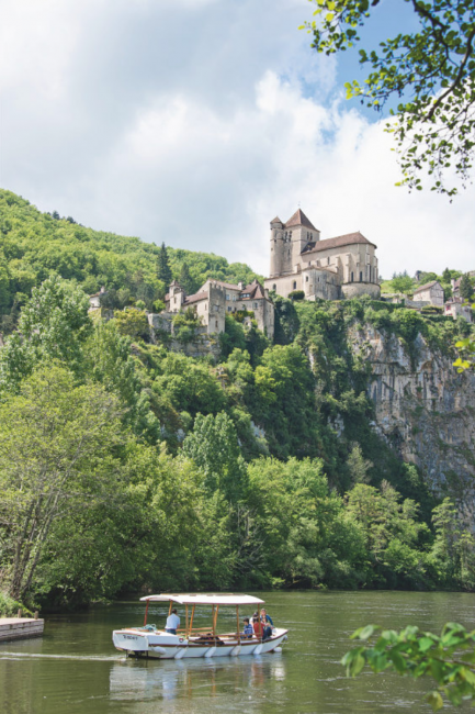 Vacances en France : découvrir le lot en gabarot