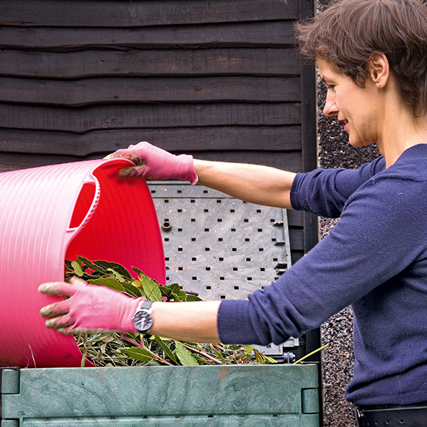 Compost : quels sont ses bienfaits et comment l'entretenir ?