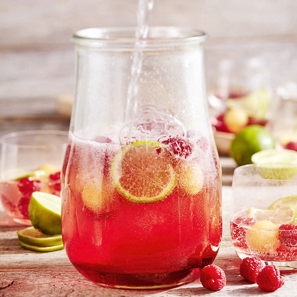 Recette d'été : sangria pétillante au champagne