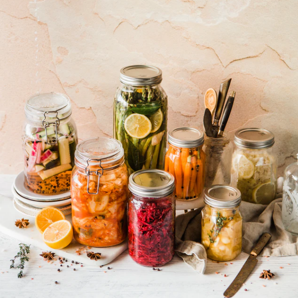 Recette de cuisine : Soupe à la tomate avec les légumes du potager et  stérilisation dans des bocaux 